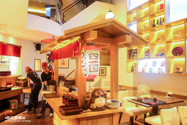 【台中晚餐美食餐廳】晚餐氣氛大不同！手工烏龍麵界口碑第一@四國讚岐烏龍麵-台中