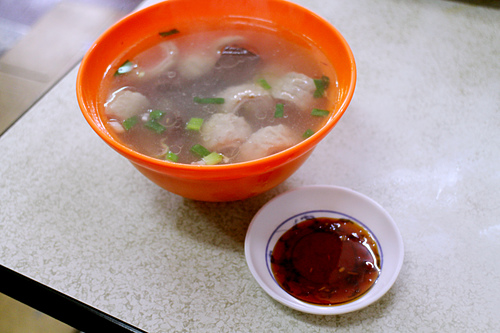 【羽諾食記】CP值爆表~臺中中正路小吃●古早味●爌肉飯-台中