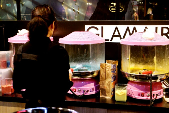【羽諾食記】新光三越A11館 B1韓國GLAMAIR~彩虹棉花糖冰淇淋-台北
