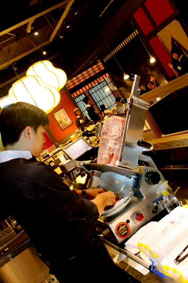 【羽諾食記】乾杯黑毛屋澳洲和牛鍋物專賣店●南港中信店●南港火鍋推薦-內湖 【羽諾食記】乾杯黑毛屋澳洲和牛鍋物專賣店●南港中信店●南港火鍋推薦-內湖