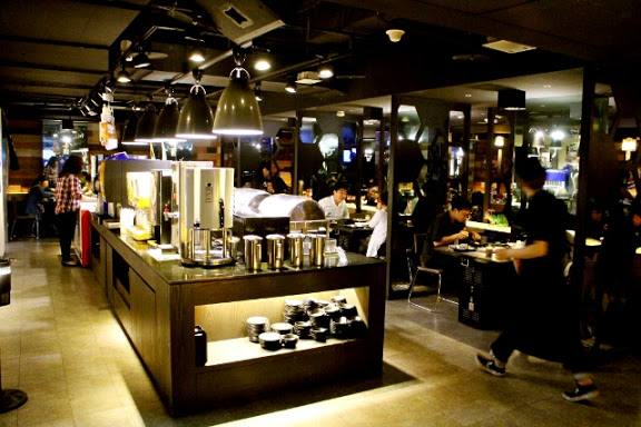 【羽諾食記】好客-音樂料理-現場LIVE演唱(市府店)●市政府捷運美食●火烤兩吃吃到飽-台北