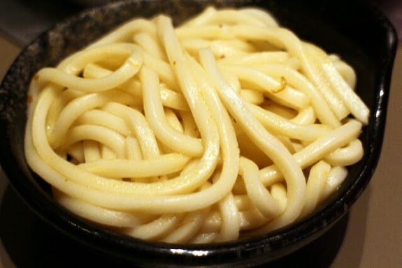 【羽諾食記】家一鍋鍋物/串燒/小酌●台北大安美味小火鍋●串燒●安和路遠企商圈美食推薦-大安