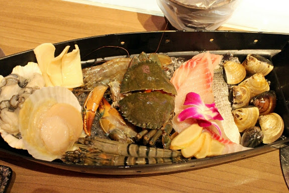 【羽諾食記】家一鍋鍋物/串燒/小酌●台北大安美味小火鍋●串燒●安和路遠企商圈美食推薦-大安