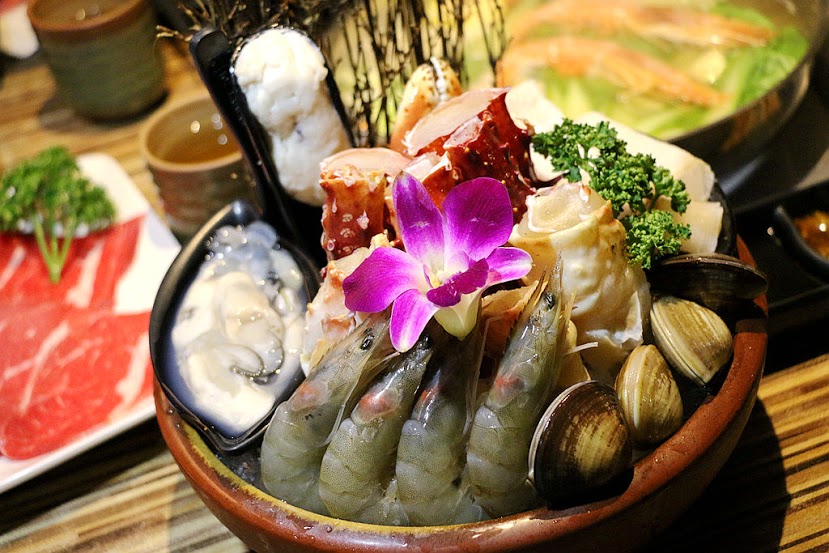 【羽諾食記】澄日式精緻料理帝王蟹鍋物♥頂級帝王蟹吃到飽♥東區SOGO美食-澄日式精緻料理帝王蟹鍋物 【羽諾食記】澄日式精緻料理帝王蟹鍋物♥頂級帝王蟹吃到飽♥東區SOGO美食-澄日式精緻料理帝王蟹鍋物