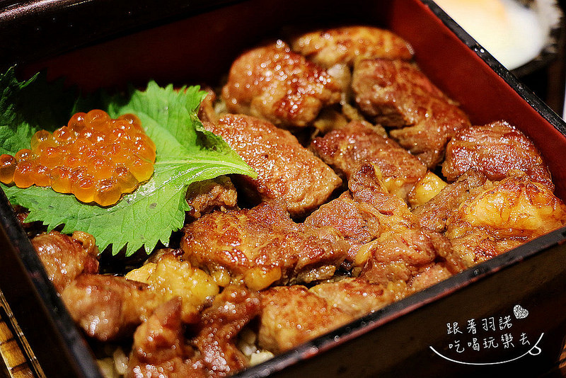 【羽諾食記】地表最強燒肉丼『開丼(微風松高店)』和牛級神様沙朗丼❤信義商圈微風松高