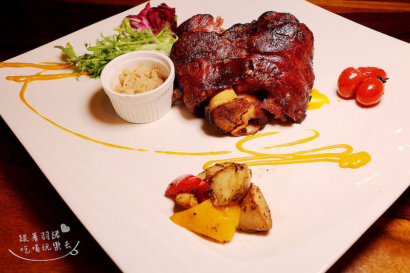【羽諾食記】『Oliver歐利佛牛排館』❤約會/包場/聚會餐廳推薦❤永和牛排