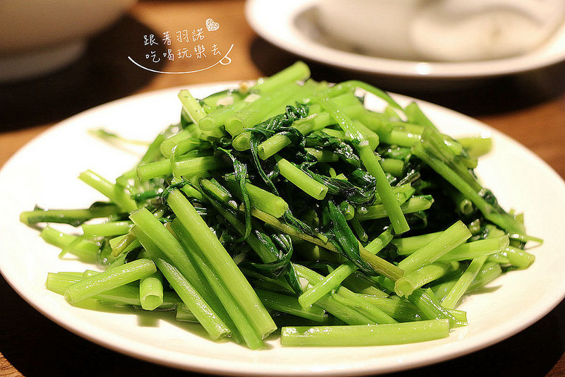【羽諾食記】『五草車中華食館(忠孝店)』❤東區巷弄內五十多樣超精緻中式小吃❤