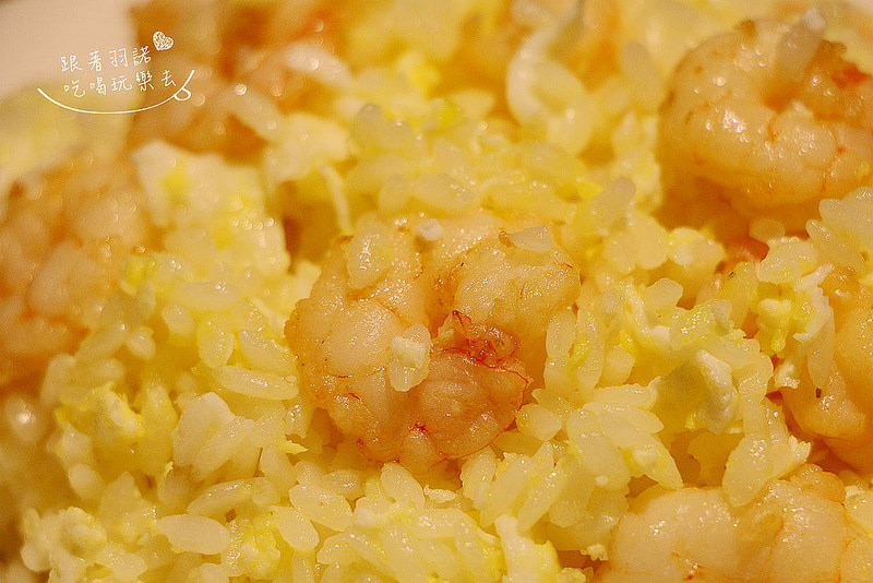 【羽諾食記】『五草車中華食館(忠孝店)』❤東區巷弄內五十多樣超精緻中式小吃❤