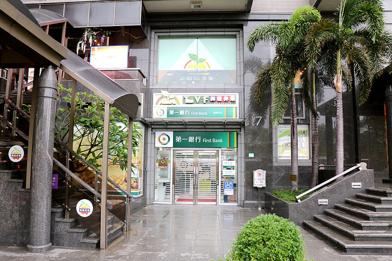 【羽諾食記】The V:F 舞蔬弄果(信義店)♥捷運大安森林公園♥創意蔬食&甜點下午茶