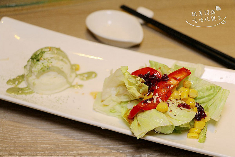  【羽諾食記】『CA rolls'美日式料理』 一次吃到美x中x日式三國料理的結合 舌尖上的超奢侈饗宴❤ 天母棒球場 台北美國學校加州捲推薦
