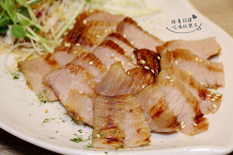  【羽諾食記】『CA rolls'美日式料理』 一次吃到美x中x日式三國料理的結合 舌尖上的超奢侈饗宴❤ 天母棒球場 台北美國學校加州捲推薦
