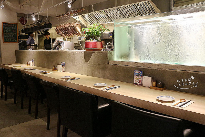 【羽諾食記】『香聚餐酒館』❤蓋飯 海鮮 火鍋 燒烤通通到齊!!中西融合創意料理❤捷運信義安和站 東區餐酒館推薦 【羽諾食記】『香聚餐酒館』❤蓋飯 海鮮 火鍋 燒烤通通到齊!!中西融合創意料理❤捷運信義安和站 東區餐酒館推薦