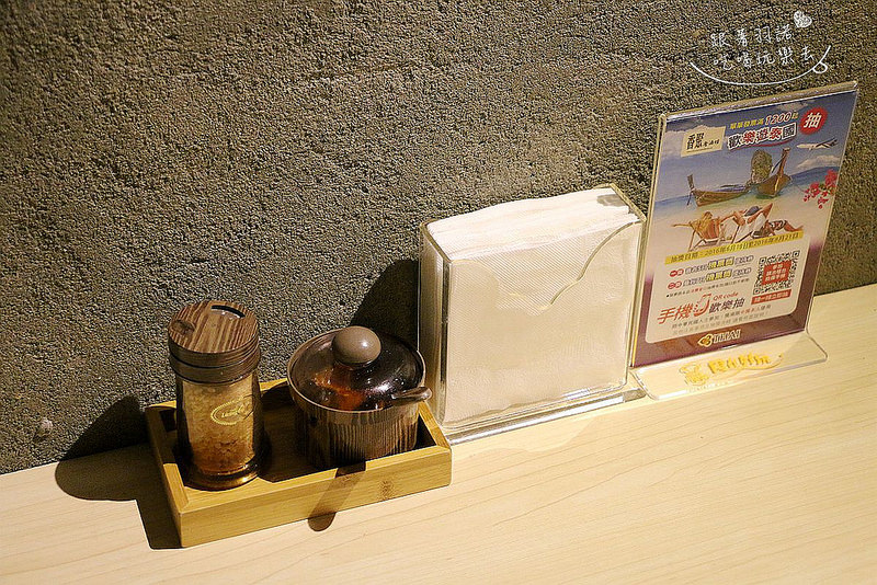 【羽諾食記】『香聚餐酒館』❤蓋飯 海鮮 火鍋 燒烤通通到齊!!中西融合創意料理❤捷運信義安和站 東區餐酒館推薦 【羽諾食記】『香聚餐酒館』❤蓋飯 海鮮 火鍋 燒烤通通到齊!!中西融合創意料理❤捷運信義安和站 東區餐酒館推薦