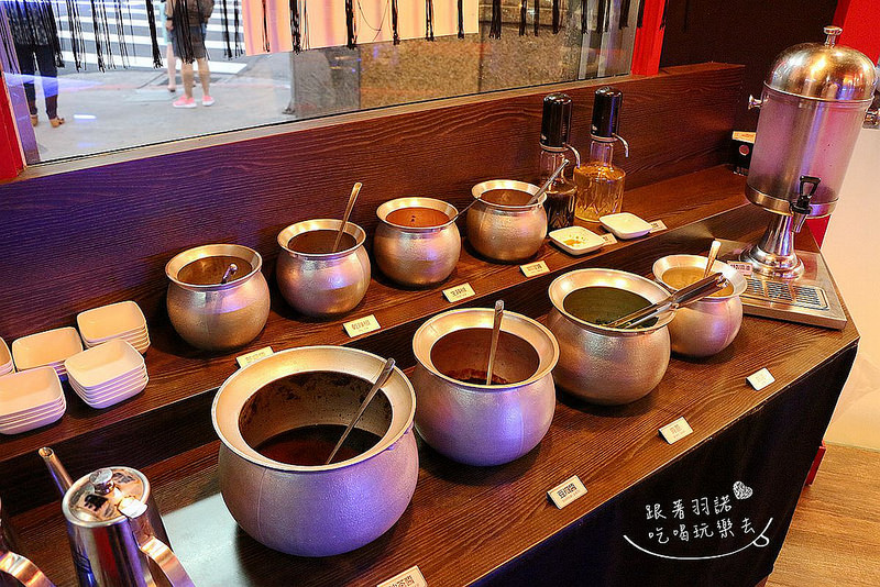 【羽諾食記】『上乘三家涮涮鍋共和國西門旗艦店』❤炎炎夏日吃大啖肉肉 海鮮鍋物更過癮❤台北捷運西門火鍋推薦 【羽諾食記】『上乘三家涮涮鍋共和國西門旗艦店』❤炎炎夏日吃大啖肉肉 海鮮鍋物更過癮❤台北捷運西門火鍋推薦