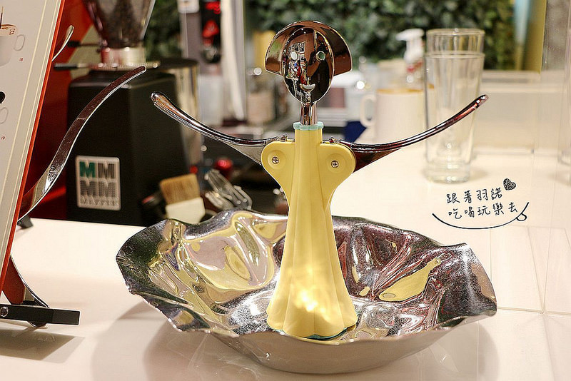 【羽諾食記】『Cafe at Alessi Store(板橋大遠百)』❤義大利麵 排餐也能吃得如此享受❤捷運板橋站美食推薦 【羽諾食記】『Cafe at Alessi Store(板橋大遠百)』❤義大利麵 排餐也能吃得如此享受❤捷運板橋站美食推薦