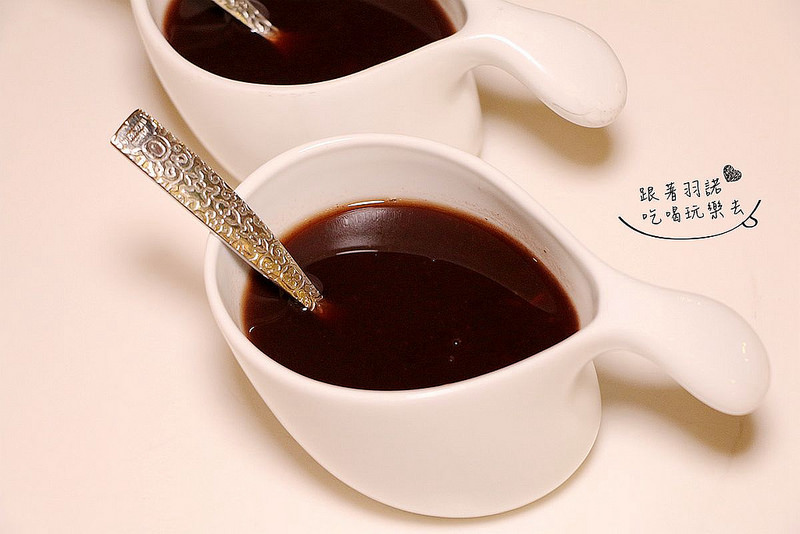 【羽諾食記】『Cafe at Alessi Store(板橋大遠百)』❤義大利麵 排餐也能吃得如此享受❤捷運板橋站美食推薦 【羽諾食記】『Cafe at Alessi Store(板橋大遠百)』❤義大利麵 排餐也能吃得如此享受❤捷運板橋站美食推薦