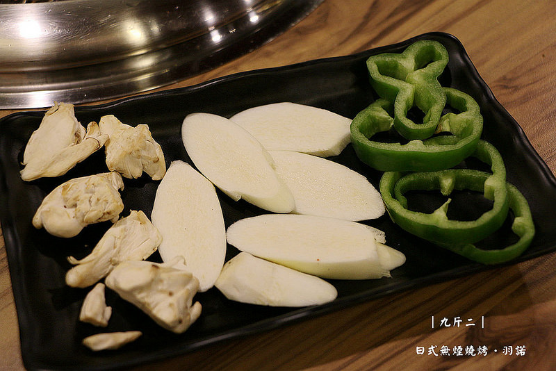  【羽諾食記】『九斤二日式無煙燒肉』鍋物燒烤兩吃❤捷運南京三民站燒烤吃到飽