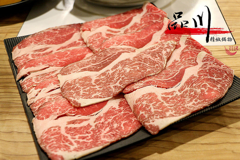 【羽諾食記】板橋火鍋推薦❤『品川精緻鍋物』超推南瓜牛奶鍋必吃&極黑頂級和牛❤肉食主義者的天堂