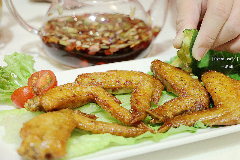 【羽諾食記】Oyami cafe❤台北西門町 超夢幻下午茶咖啡❤捷運西門站 義大利麵推薦 【羽諾食記】Oyami cafe❤台北西門町 超夢幻下午茶咖啡❤捷運西門站 義大利麵推薦