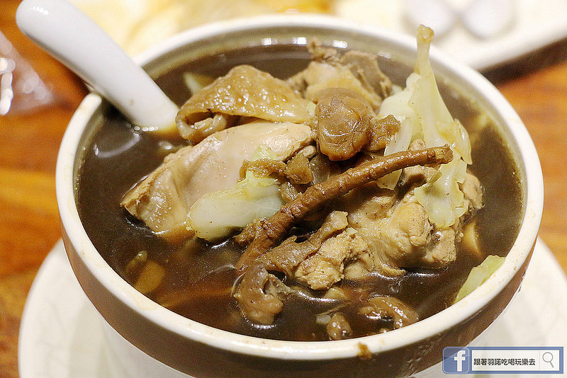 【羽諾食記】雙月食品社N訪❤私心推薦國民平價美食 排在久也又吃到的超高CP值美味燉湯