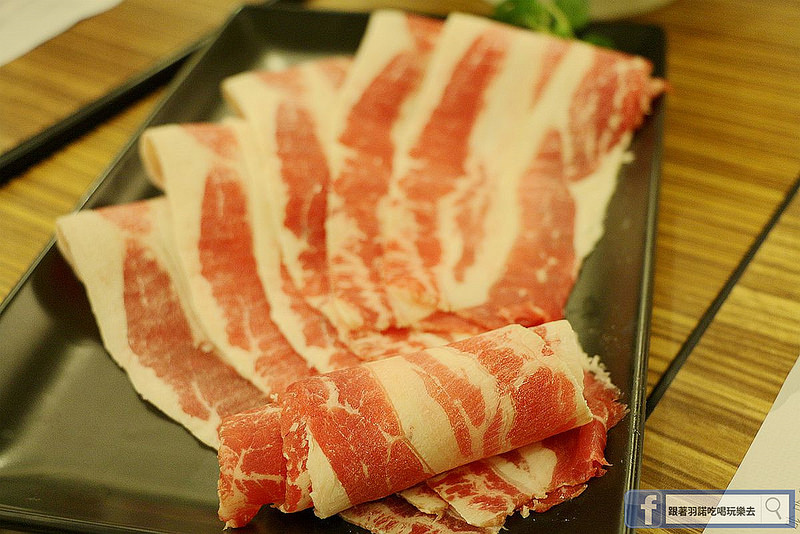 【羽諾食記】初二。十六- 運時陶火鍋❤文山&景美夜市生食級魚片 海鮮鍋物推薦