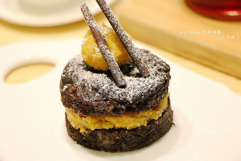 【羽諾食記】WA Sweet 手弄甜點1號店❤通化夜市甜點/輕食店推薦❤好吃度破表的地瓜鬆餅