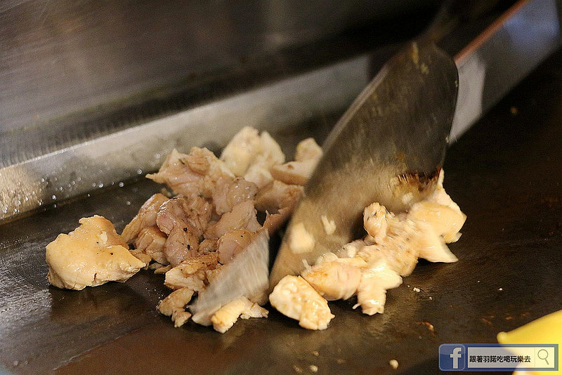 【羽諾食記】『迪司沙威瑪 D.C Shawarma』❤溫體雞肉做成的沙威瑪!?8種口味創意沙威瑪-士林夜市必吃小吃