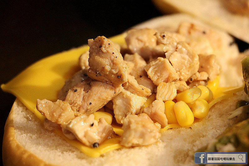【羽諾食記】『迪司沙威瑪 D.C Shawarma』❤溫體雞肉做成的沙威瑪!?8種口味創意沙威瑪-士林夜市必吃小吃