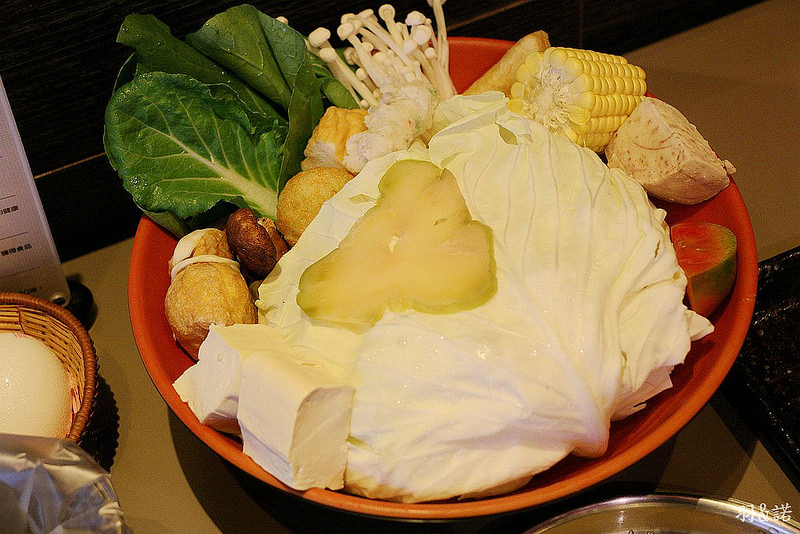 【羽諾食記】家一鍋鍋物串燒小酌店❤近遠企商圈捷運安和站、火鍋、串燒推薦