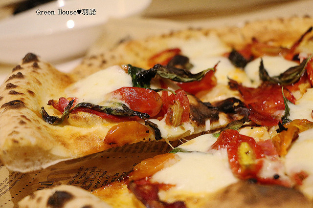【羽諾食記】GREEN HOUSE 綠房餐廳♥正統拿坡里披薩認證♥捷運忠孝新生美食