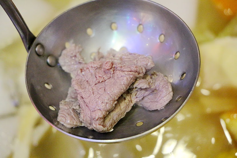 【羽諾食記】牛讚履歷溫體涮牛肉♥台北捷運南京復興站美食♥