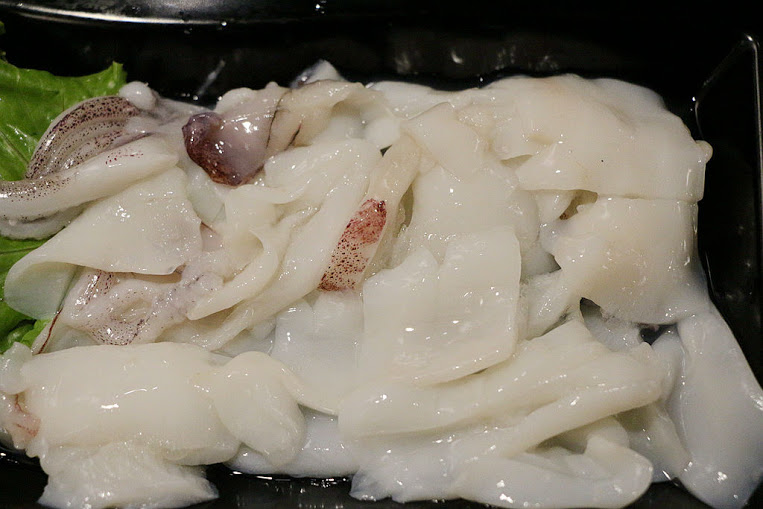 【羽諾食記】中國瘋實料火鍋店♥現撈活魚實料火鍋~重慶水煮魚&重慶酸菜魚鴛鴦鍋♥台北長安東路火鍋 【羽諾食記】中國瘋實料火鍋店♥現撈活魚實料火鍋~重慶水煮魚&重慶酸菜魚鴛鴦鍋♥台北長安東路火鍋