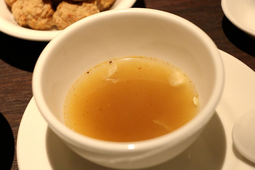 【羽諾食記】史大華麻辣精緻鴛鴦鍋♥台北單點精緻好吃火鍋♥大安遠企商圈&六張犁捷運美食♥
