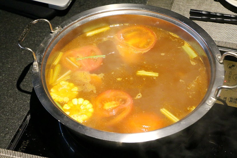 【羽諾食記】珍湯港式火鍋♥香港道地煲湯火鍋♥台北東區宵夜推薦♥市民大道東區必吃美食 【羽諾食記】珍湯港式火鍋♥香港道地煲湯火鍋♥台北東區宵夜推薦♥市民大道東區必吃美食