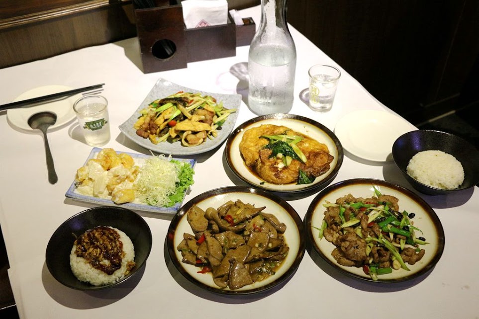 【羽諾食記】中原客棧●武俠風主題餐廳●時尚熱炒●松山區京華城旁美食