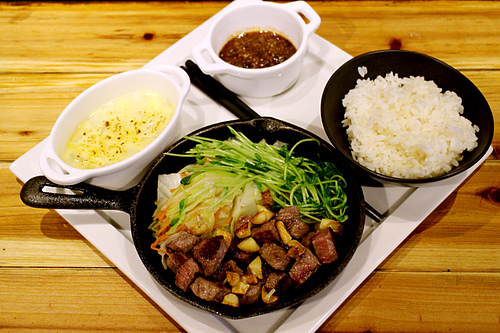 【羽諾食記】板橋美食~Bravo3 三采新鐵板料理