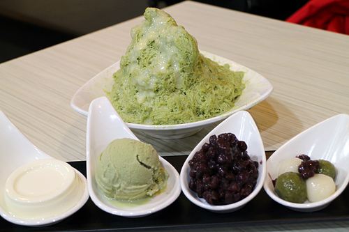 【羽諾食記】士林夜市美食~ICE COTTON艾思頓手作鬆餅 冰品專賣店