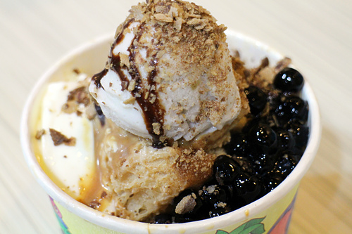 【羽諾食記】士林夜市美食~ICE COTTON艾思頓手作鬆餅 冰品專賣店