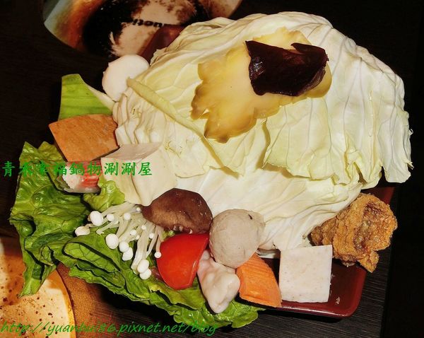 『青禾幸福鍋物涮涮屋-永安店』個人鴛鴦鍋、火烤兩吃鍋～