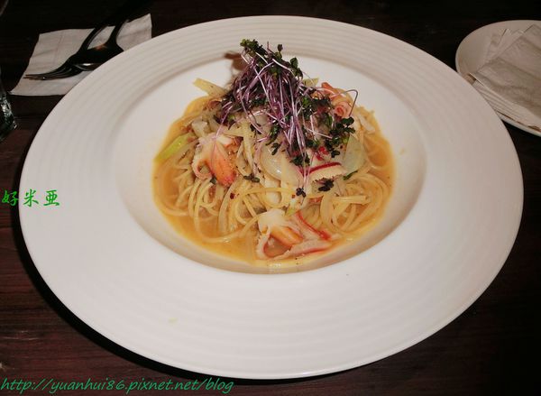 『好米亞』之「白酒清燉深海青衣魚佐綜合蔬食」、「清炒香蒜西芹蘭花蚌細扁麵」～