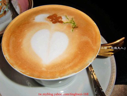 玫瑰夫人 - 在裝潢還不錯的餐廳喝喝下午茶~ 玫瑰夫人 - 在裝潢還不錯的餐廳喝喝下午茶~