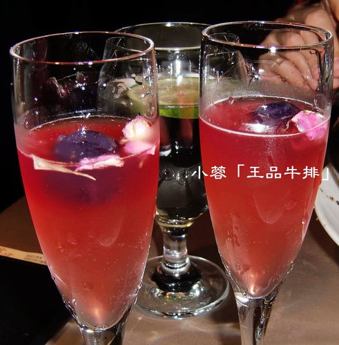 王品牛排 - 法式羊排佐櫻桃鴨 、 台塑牛排佐犢牛肋排套餐～
