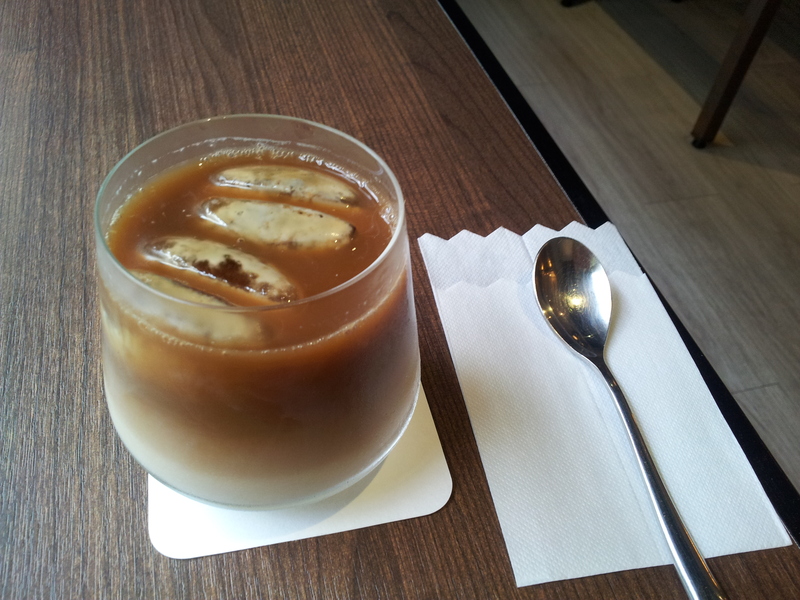 一個人的下雨天 in caldo cafe
