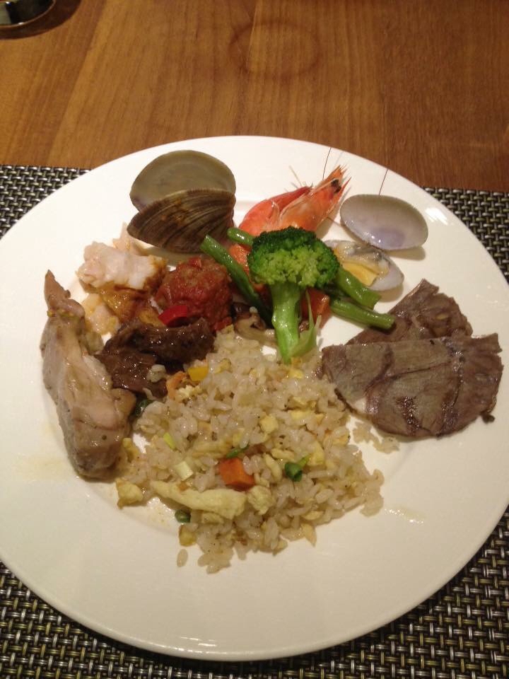 推薦**國賓飯店_愛河西餐廳~