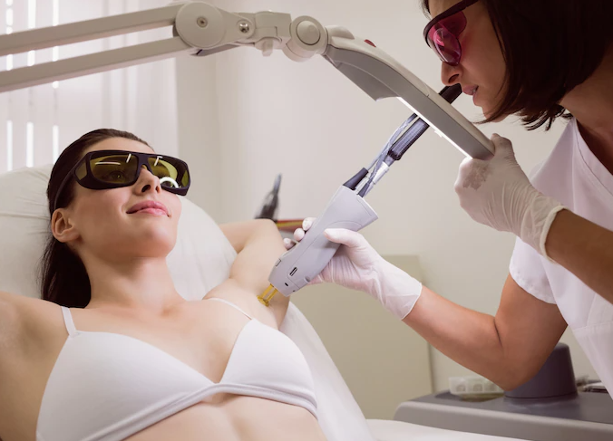 醫生說除完毛你男友會更愛你!我XXX-GAY 醫生說除完毛你男友會更愛你!我XXX-GAY