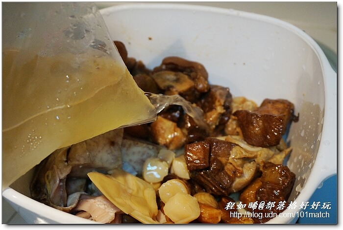 中保無限+與復興空廚聯名冷凍年菜》珍品佛跳牆、日式香魚甘露煮、南瓜塔、八寶芋泥嚐鮮價1,998元 中保無限+與復興空廚聯名冷凍年菜》珍品佛跳牆、日式香魚甘露煮、南瓜塔、八寶芋泥嚐鮮價1,998元