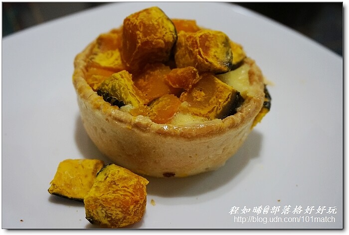 中保無限+與復興空廚聯名冷凍年菜》珍品佛跳牆、日式香魚甘露煮、南瓜塔、八寶芋泥嚐鮮價1,998元 中保無限+與復興空廚聯名冷凍年菜》珍品佛跳牆、日式香魚甘露煮、南瓜塔、八寶芋泥嚐鮮價1,998元
