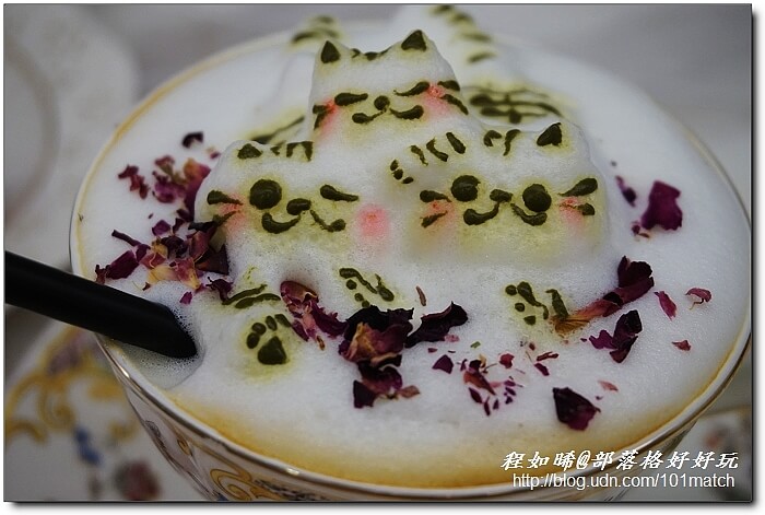 超療癒的貓咪立體拉花@咕嚕貓咖啡館旗鑑店 有貓店長坐檯【台中美食小旅行】 超療癒的貓咪立體拉花@咕嚕貓咖啡館旗鑑店 有貓店長坐檯【台中美食小旅行】