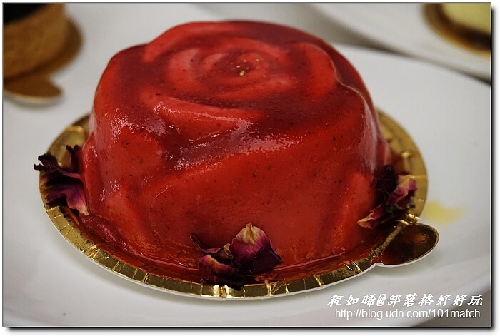 超療癒的貓咪立體拉花@咕嚕貓咖啡館旗鑑店 有貓店長坐檯【台中美食小旅行】 超療癒的貓咪立體拉花@咕嚕貓咖啡館旗鑑店 有貓店長坐檯【台中美食小旅行】