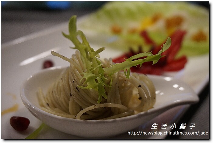 精進料理鐵板燒為愛而生》江雁塘新時尚鐵板燒造福素食者【中山國小捷運站素食美食推薦】 精進料理鐵板燒為愛而生》江雁塘新時尚鐵板燒造福素食者【中山國小捷運站素食美食推薦】